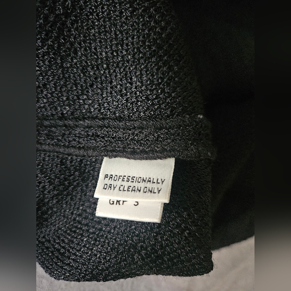 ST. JOHN Sleeveless Zebra Black Knit Turtleneck | SZ M - Picture 7 of 8